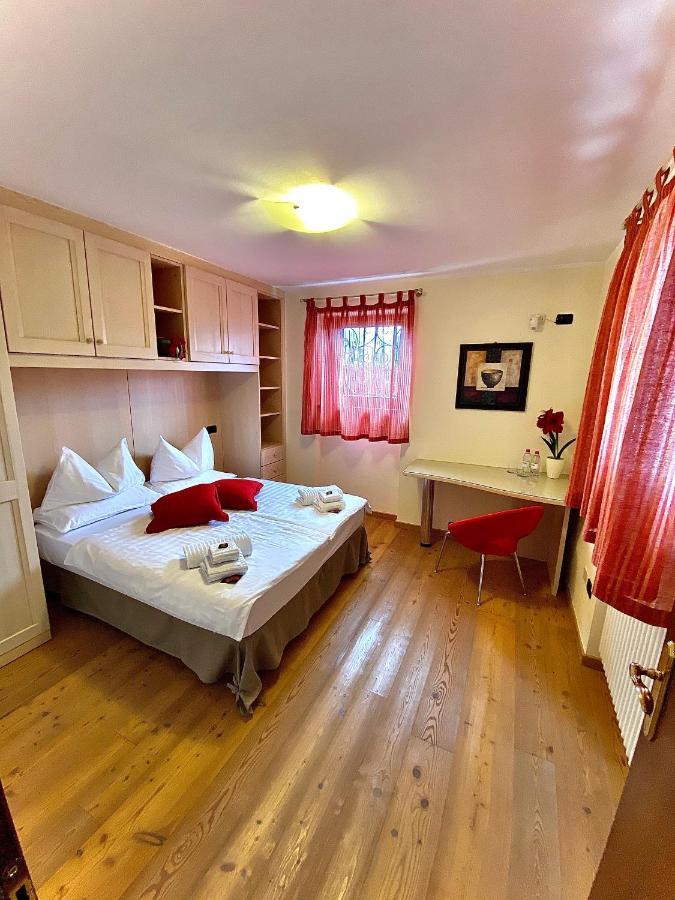 Tassullo Appartamento Le Colonne - Relais Villa Quercia מראה חיצוני תמונה
